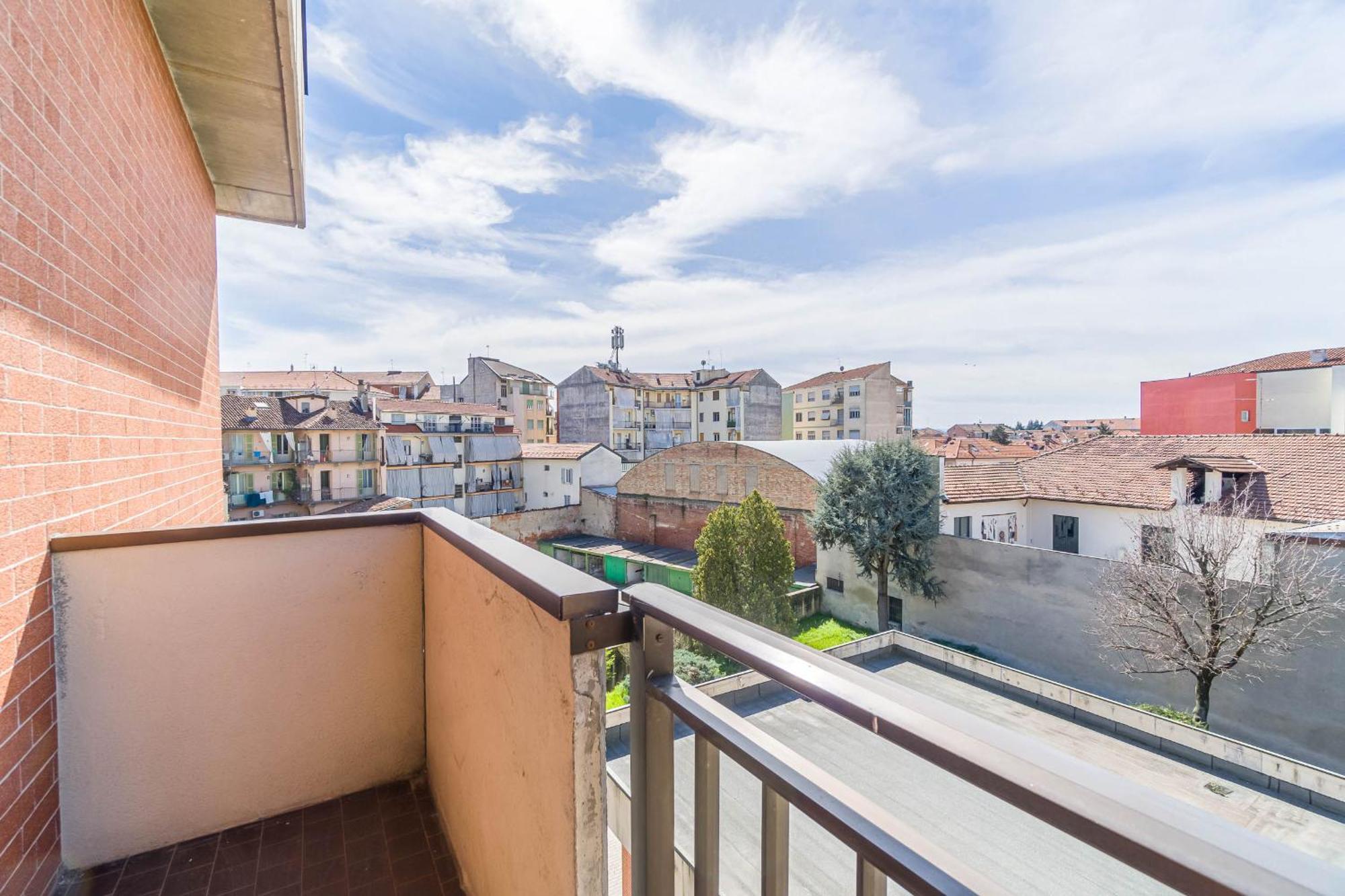 Asti Comentina Railway Functional Flat Dış mekan fotoğraf